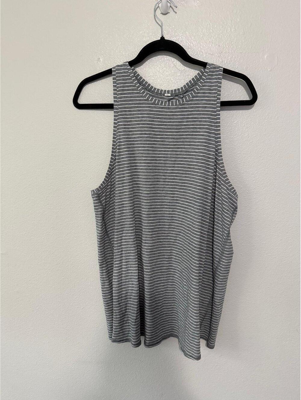 Lululemon open back tie bottom tank fits best a 12